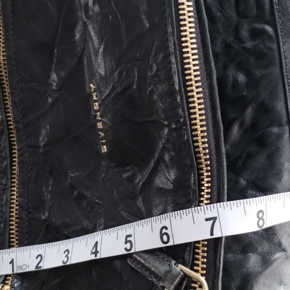 Givenchy Purse Black -  Authentic Handbag EUC bag - Picture 4 of 17